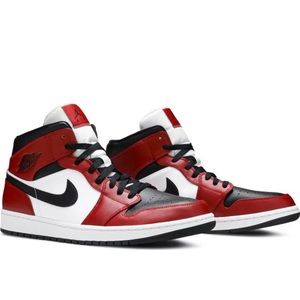 Air Jordan 1 Retro High OG Chicago